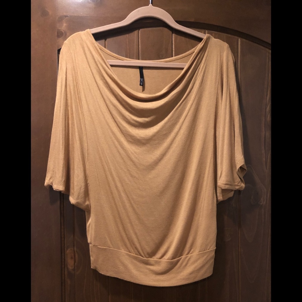 LOVE Colture Gold top.  Size L